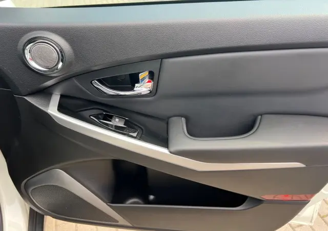 SSANGYONG/KGM Korando 2.0 Eco e-XDi DPF 2WD Sapphire