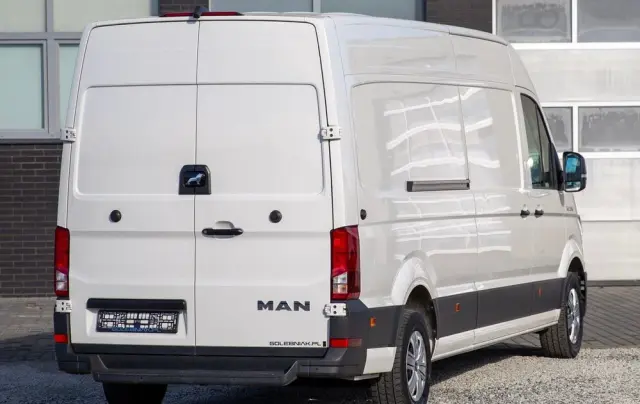 MAN TGE długi 140KM *AUTOMAT* furgon 