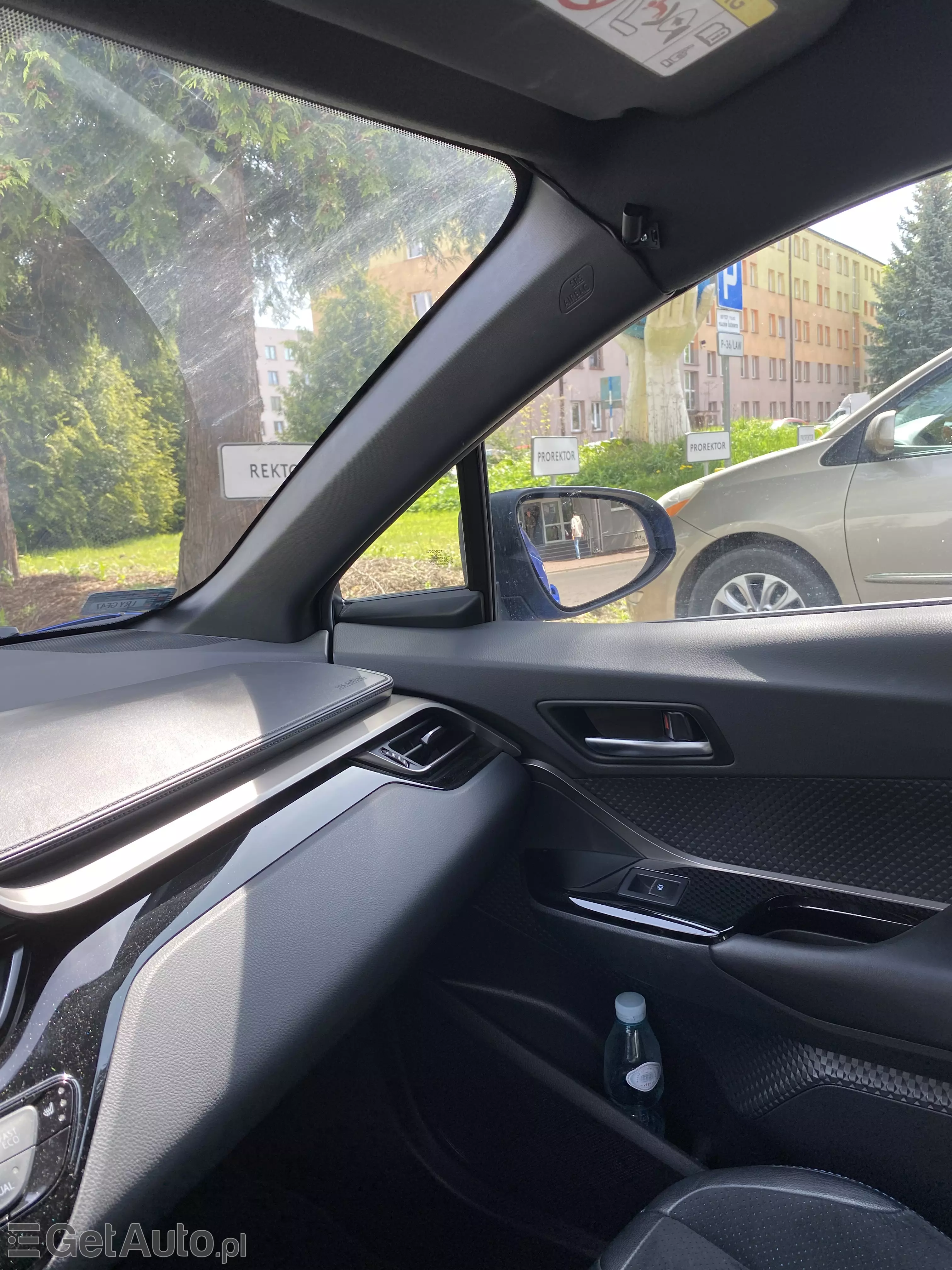 TOYOTA C-HR Selection CVT