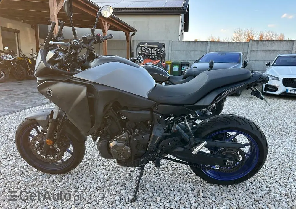 YAMAHA MT 