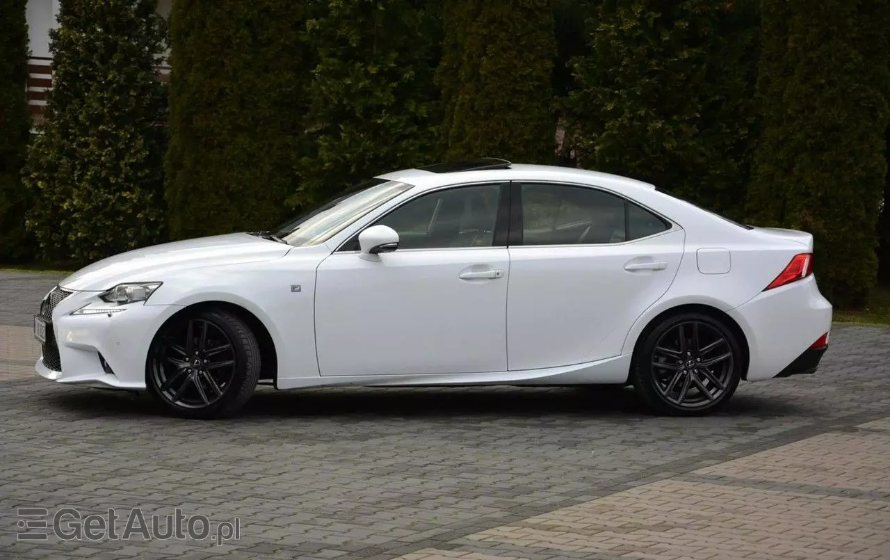 LEXUS IS F Sport