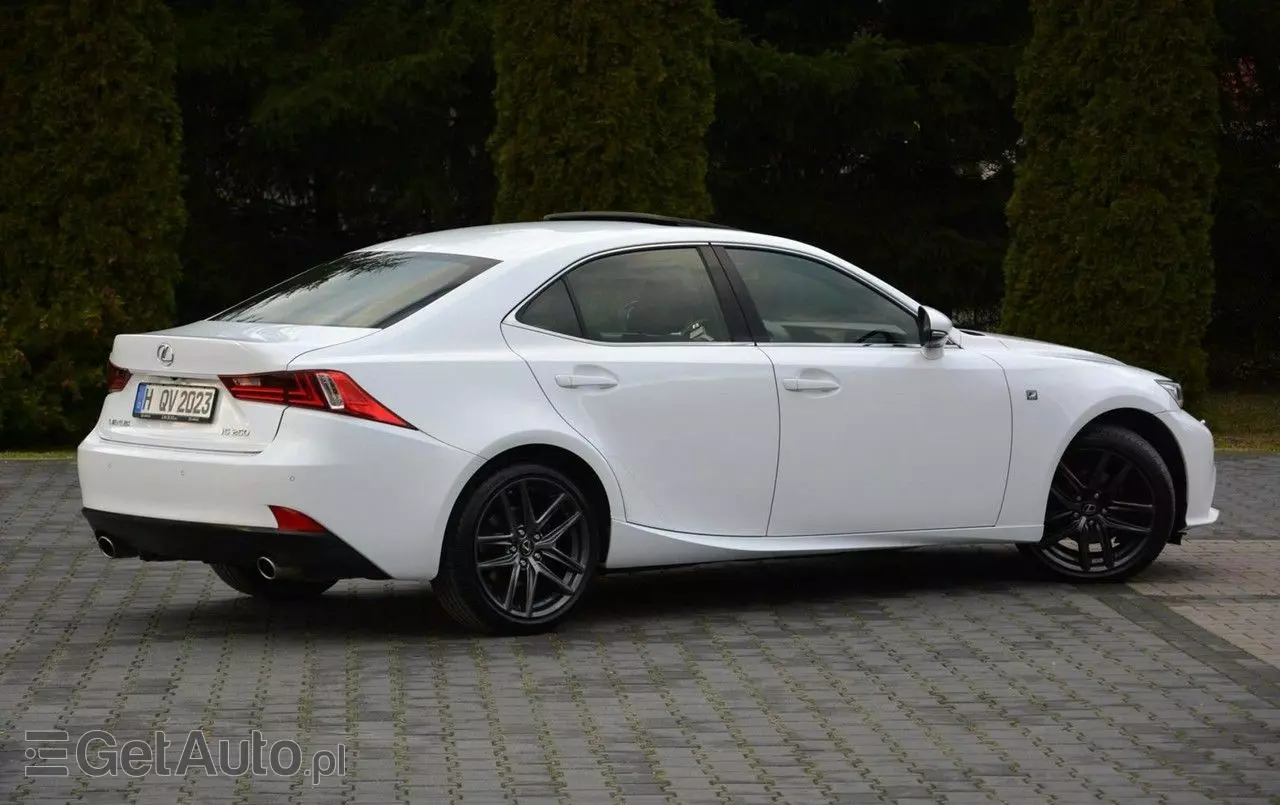 LEXUS IS F Sport