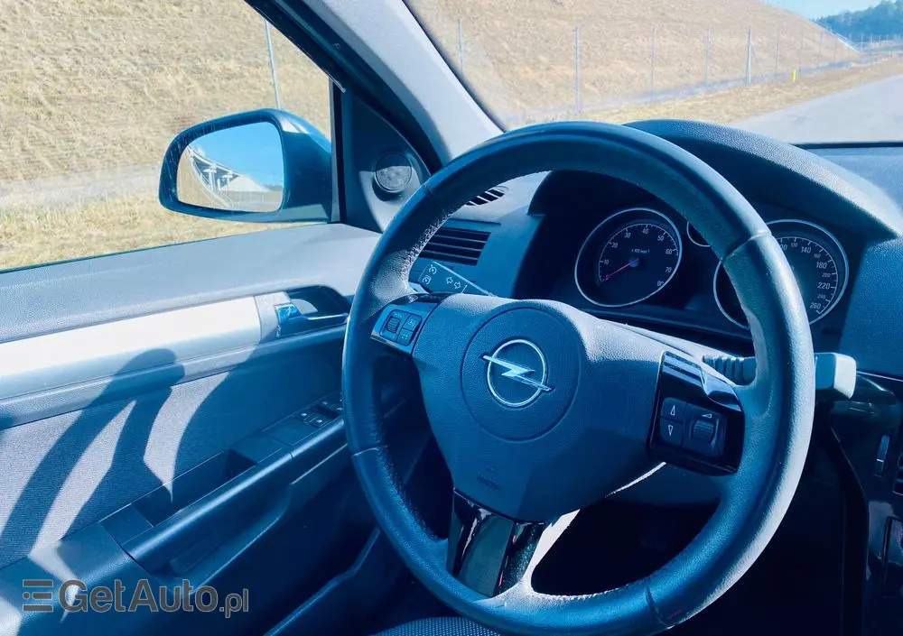 OPEL Astra 1.8 Edition 111 Jahre