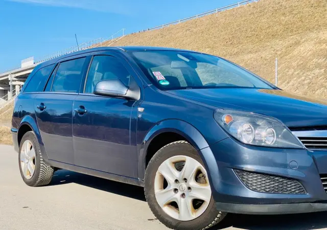 OPEL Astra 1.8 Edition 111 Jahre