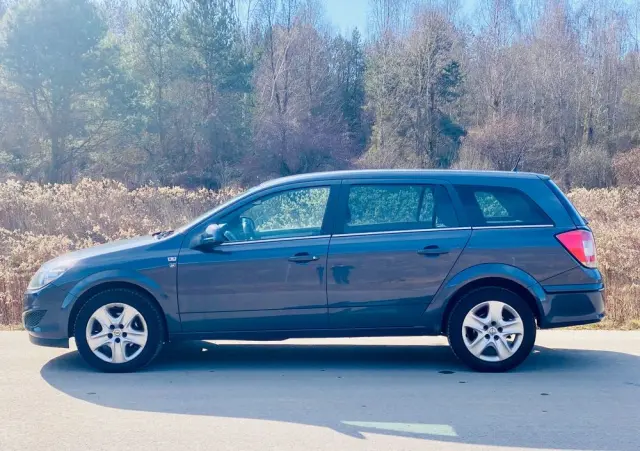 OPEL Astra 1.8 Edition 111 Jahre