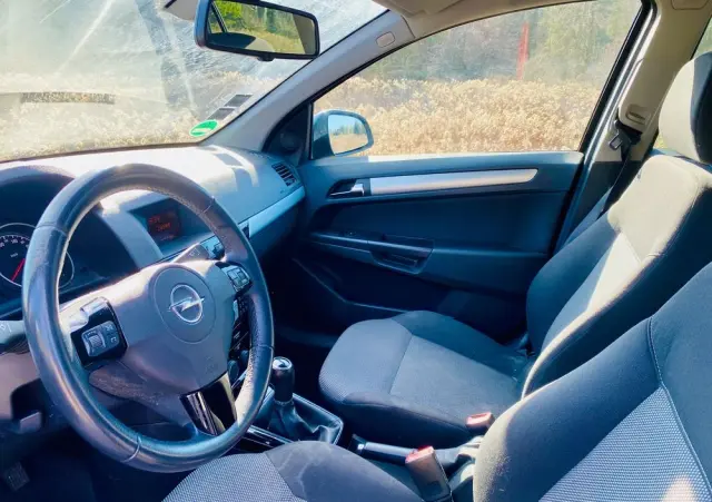 OPEL Astra 1.8 Edition 111 Jahre