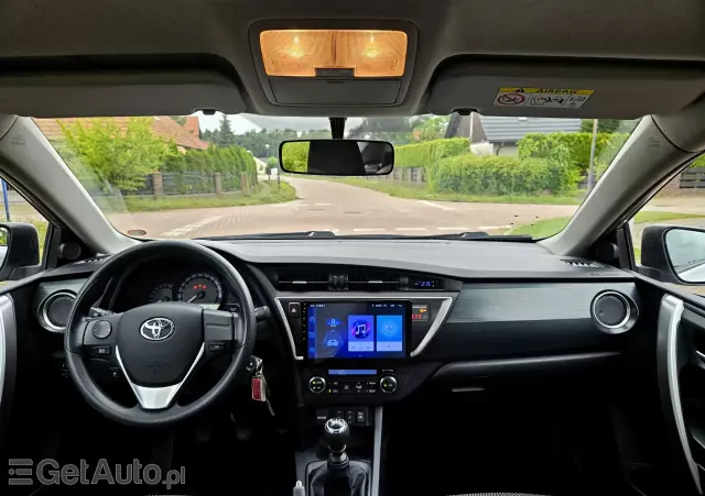 TOYOTA Auris Active