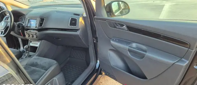 VOLKSWAGEN Sharan 2.0 TDI DSG (BlueMotion Technology) Highline