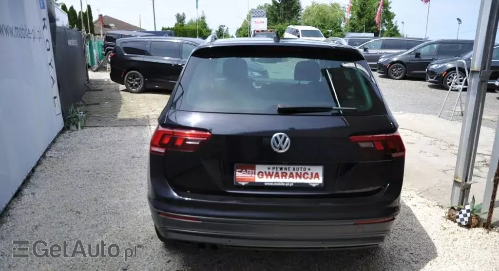 VOLKSWAGEN Tiguan 