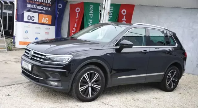VOLKSWAGEN Tiguan 