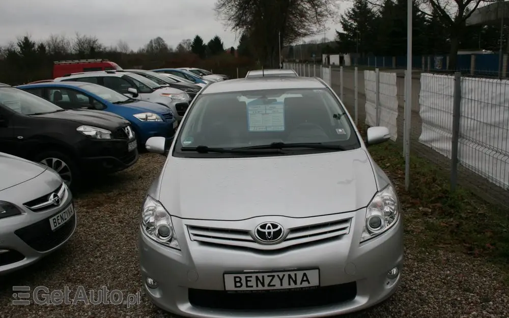 TOYOTA Auris 1.33 VVT-i
