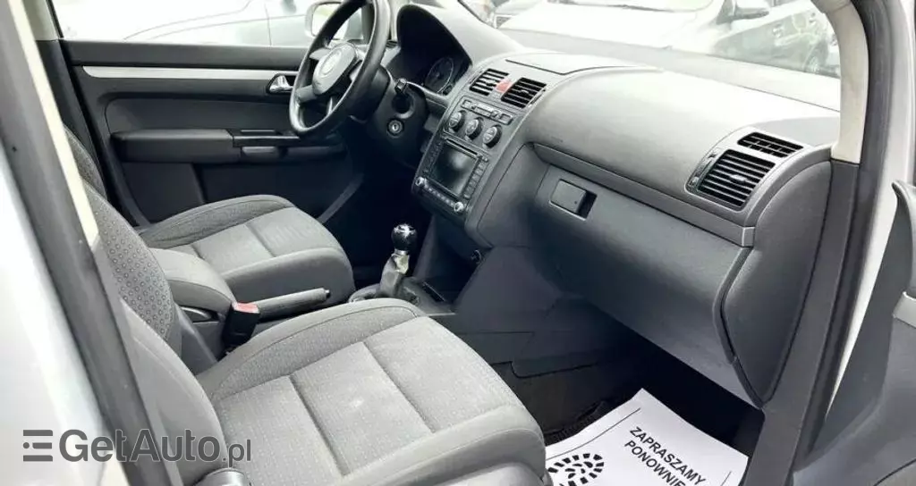 VOLKSWAGEN Touran 