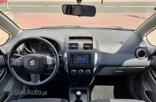 SUZUKI SX4 