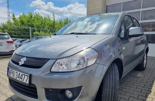 SUZUKI SX4 