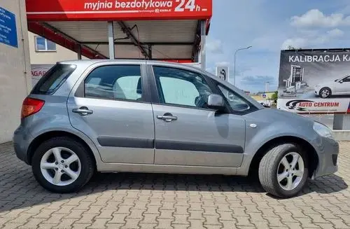 SUZUKI SX4 