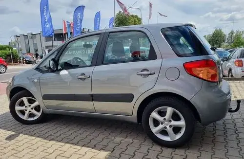 SUZUKI SX4 