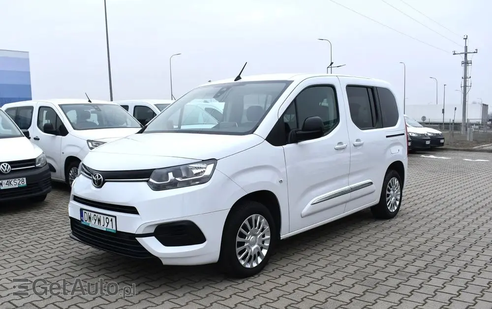 TOYOTA Proace City Verso 1.5 D-4D Business