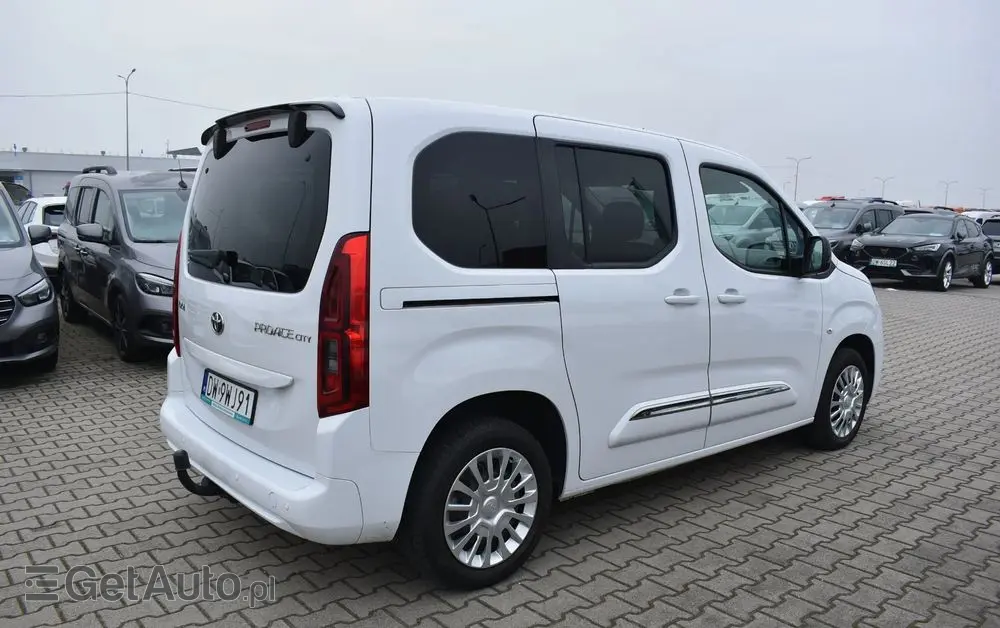 TOYOTA Proace City Verso 1.5 D-4D Business