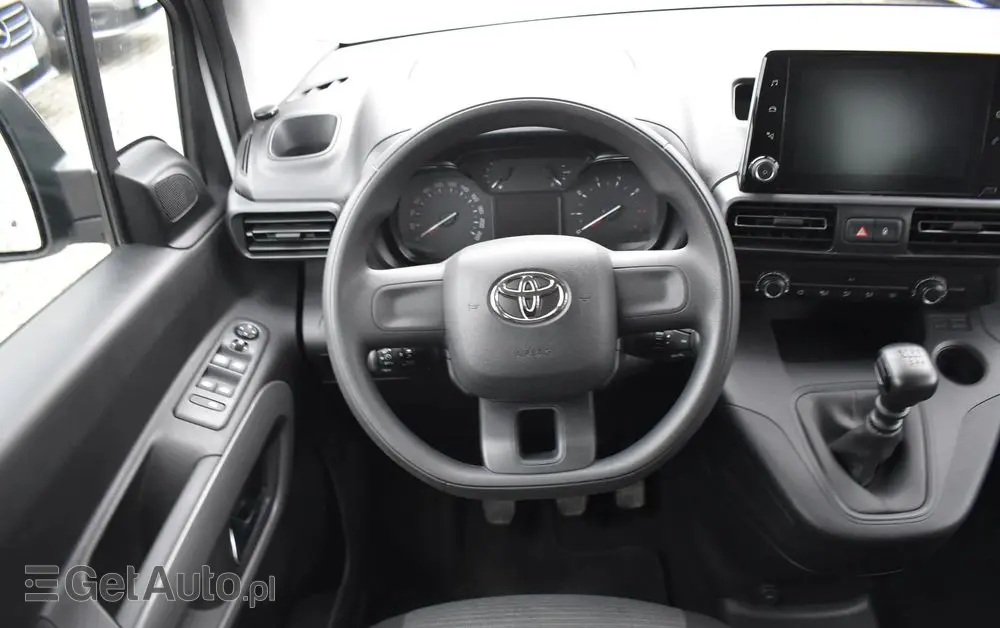 TOYOTA Proace City Verso 1.5 D-4D Business