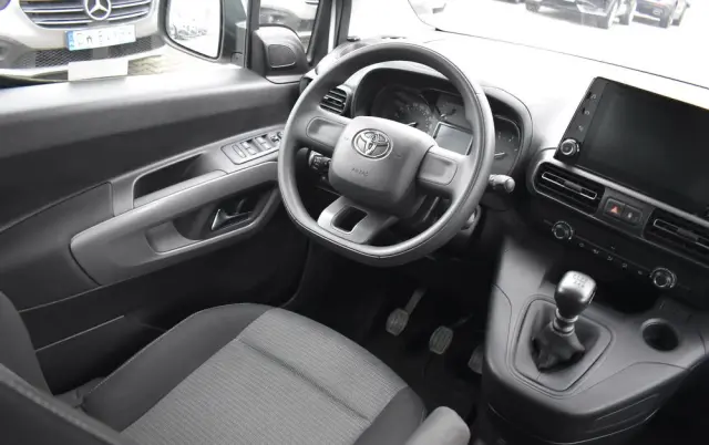 TOYOTA Proace City Verso 1.5 D-4D Business