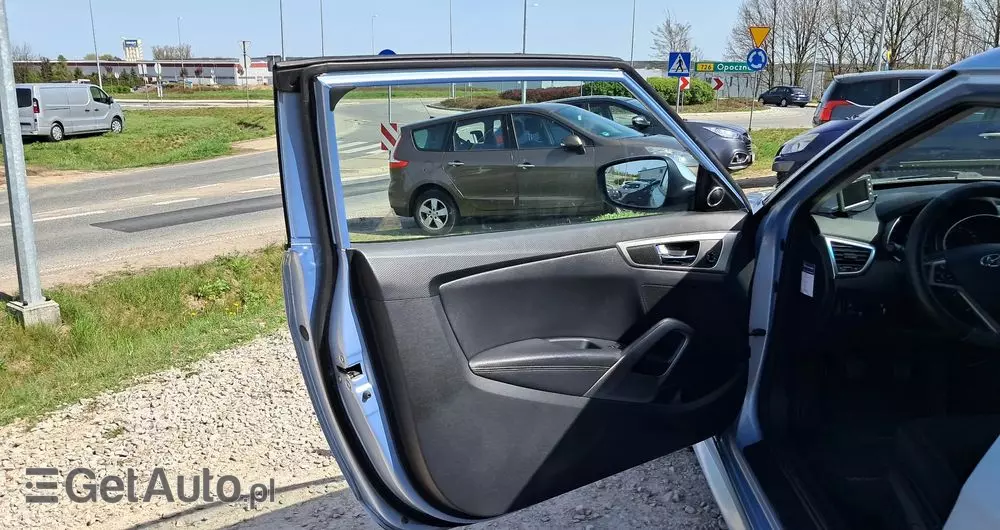 HYUNDAI Veloster 1.6 blue Style