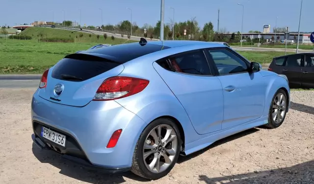 HYUNDAI Veloster 1.6 blue Style