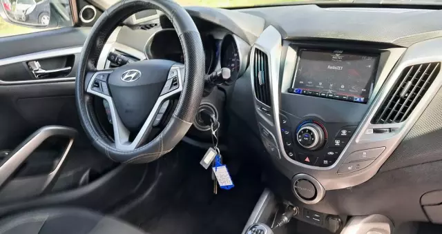 HYUNDAI Veloster 1.6 blue Style