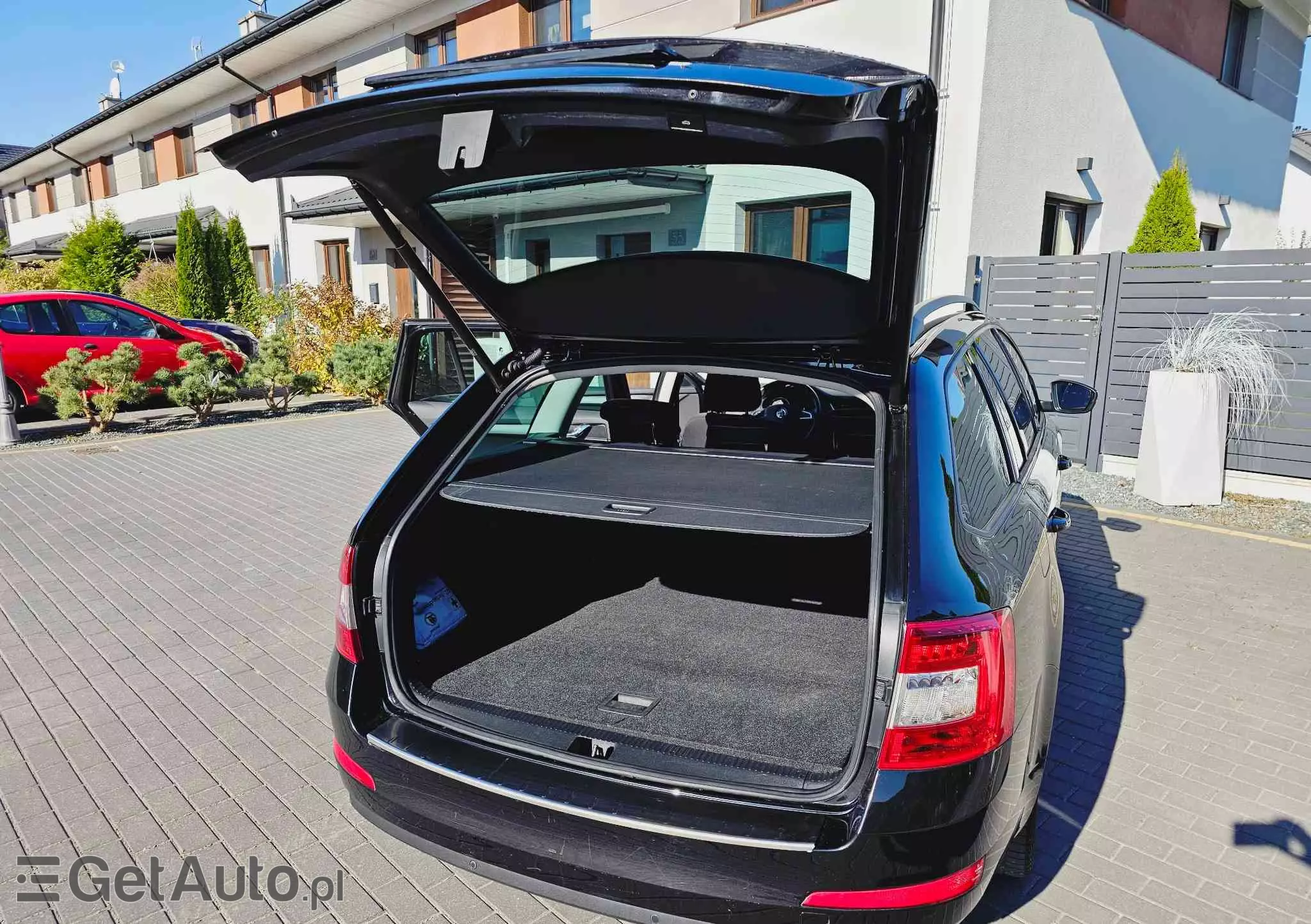 SKODA Octavia Combi 1.6 TDI (Green tec) DSG Joy