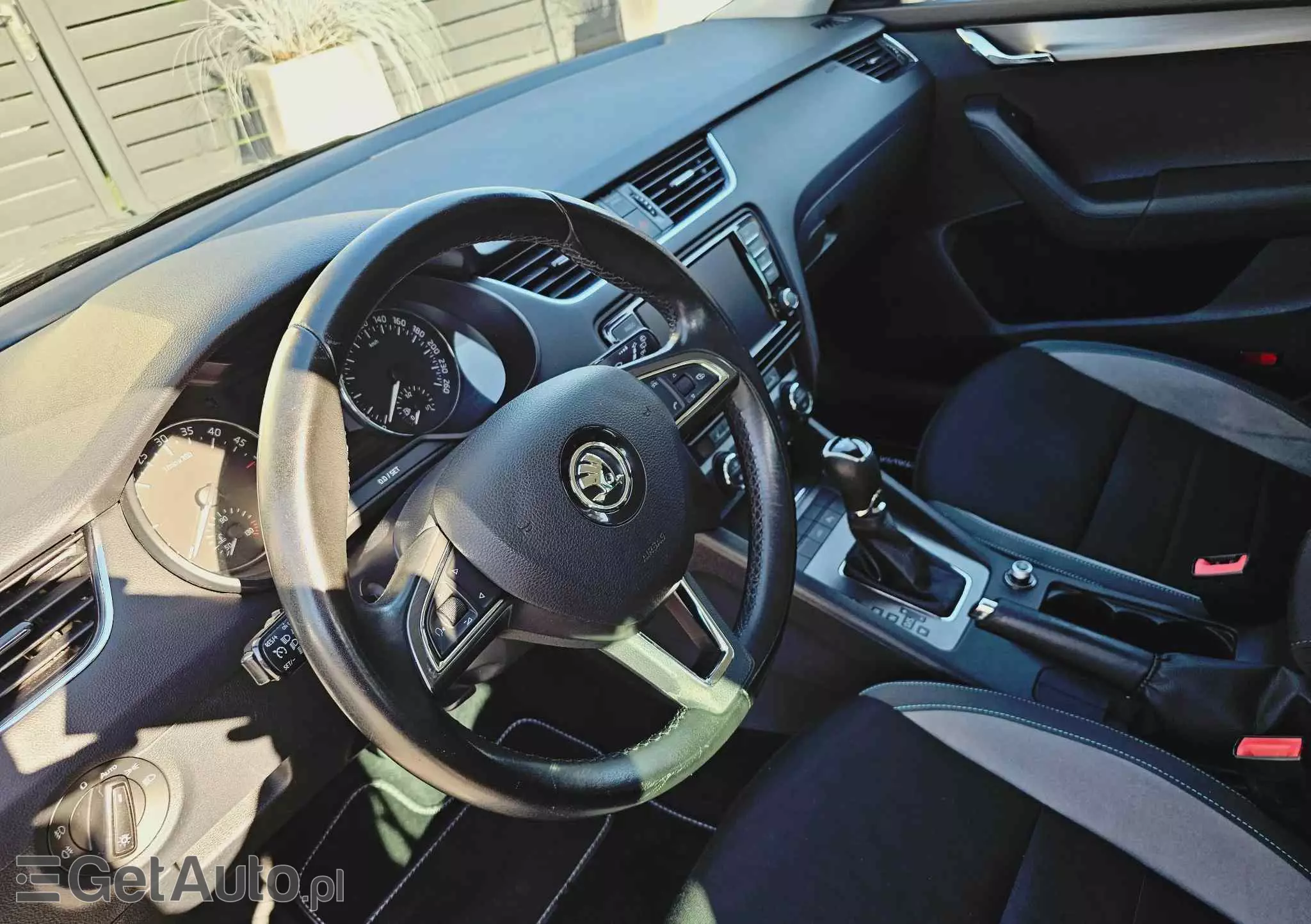 SKODA Octavia Combi 1.6 TDI (Green tec) DSG Joy