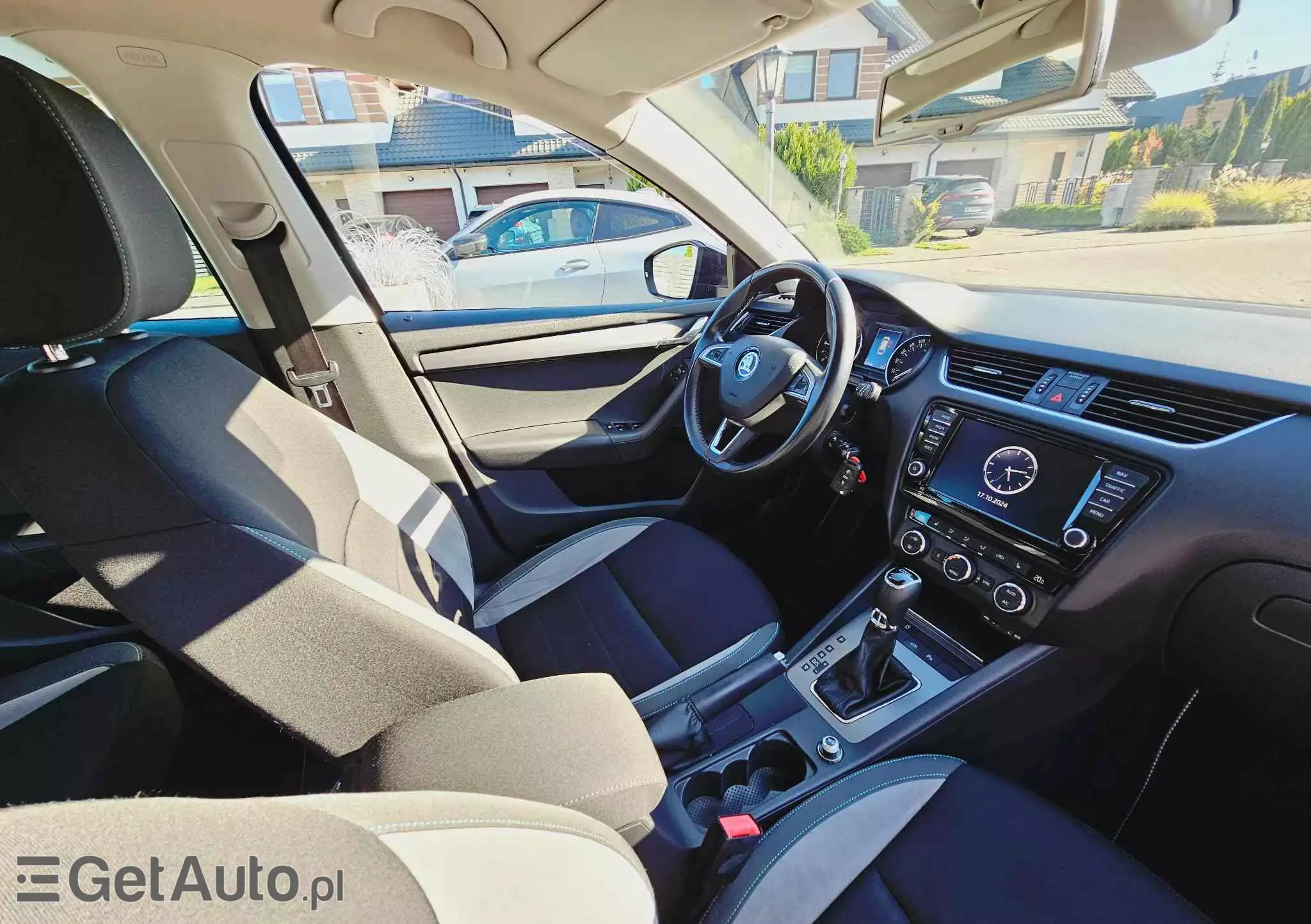 SKODA Octavia Combi 1.6 TDI (Green tec) DSG Joy