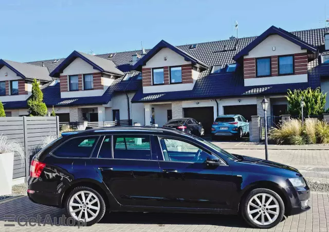 SKODA Octavia Combi 1.6 TDI (Green tec) DSG Joy