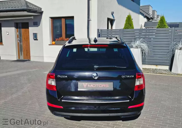 SKODA Octavia Combi 1.6 TDI (Green tec) DSG Joy