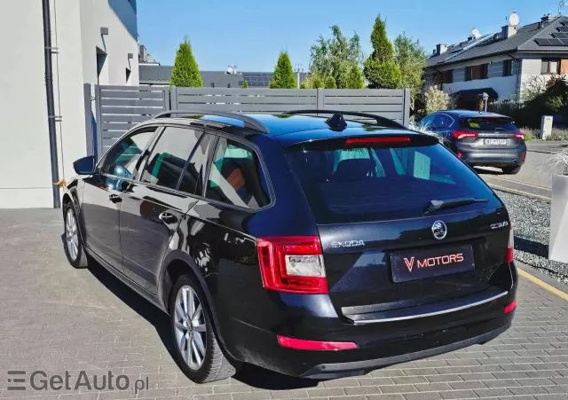 SKODA Octavia Combi 1.6 TDI (Green tec) DSG Joy