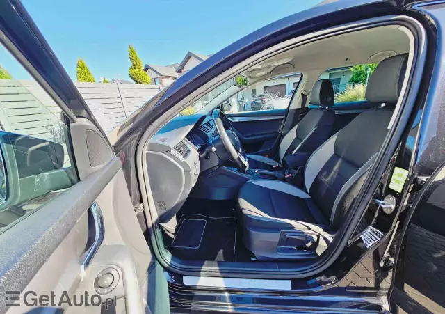 SKODA Octavia Combi 1.6 TDI (Green tec) DSG Joy