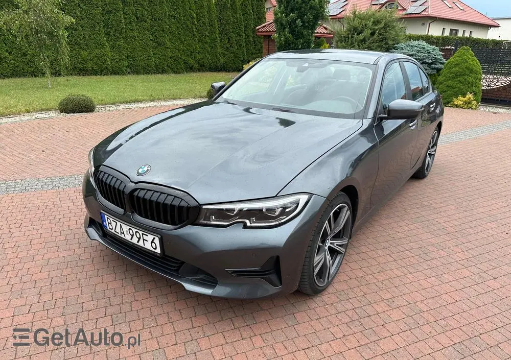 BMW Seria 3 318d Edition Luxury Line Purity