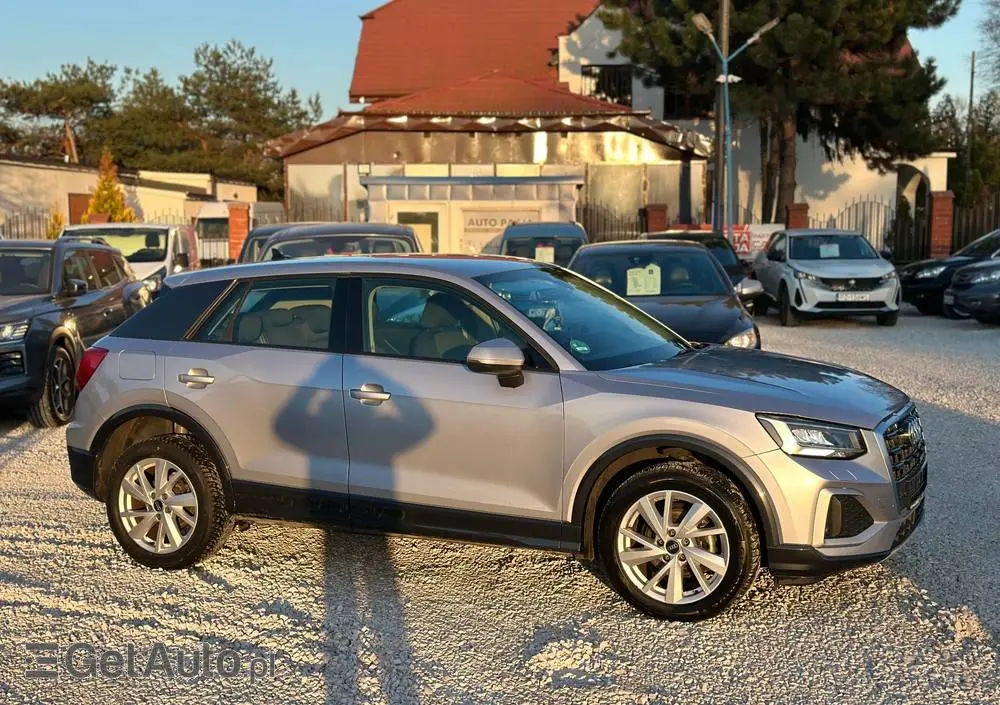 AUDI Q2 35 TFSI S tronic