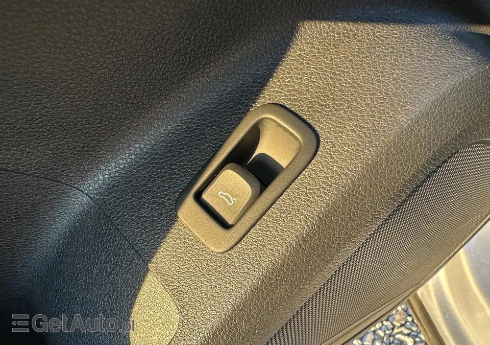 AUDI Q2 35 TFSI S tronic