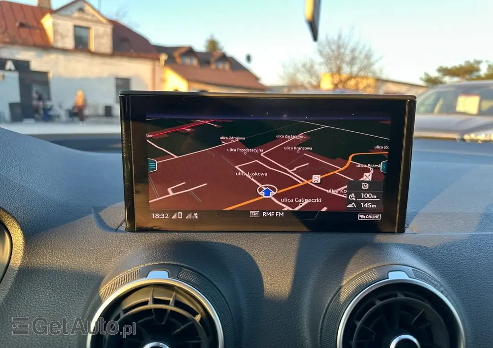 AUDI Q2 35 TFSI S tronic