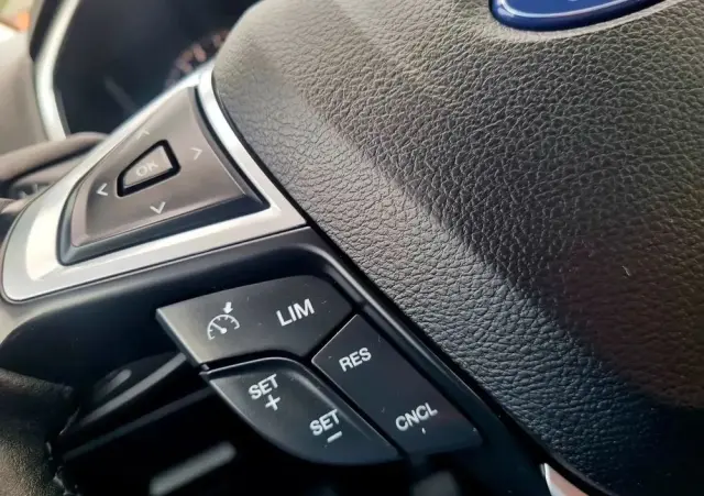 FORD S-Max 1.5 Eco Boost Start-Stopp Titanium