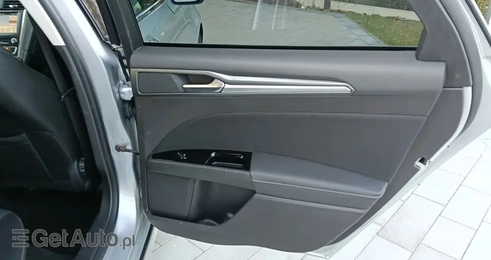 FORD Mondeo 2.0 TDCi STart-Stopp PowerShift-Aut Titanium