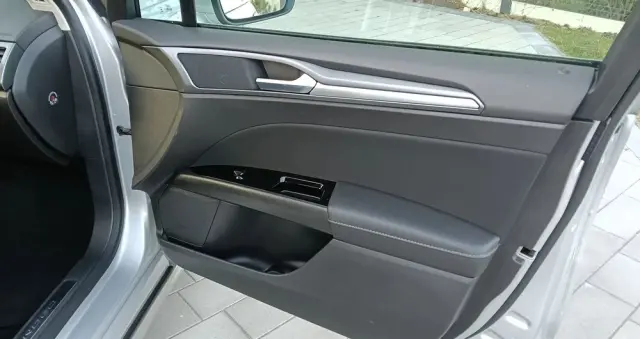 FORD Mondeo 2.0 TDCi STart-Stopp PowerShift-Aut Titanium