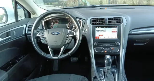 FORD Mondeo 2.0 TDCi STart-Stopp PowerShift-Aut Titanium