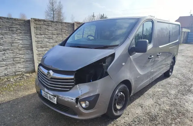 OPEL Vivaro 