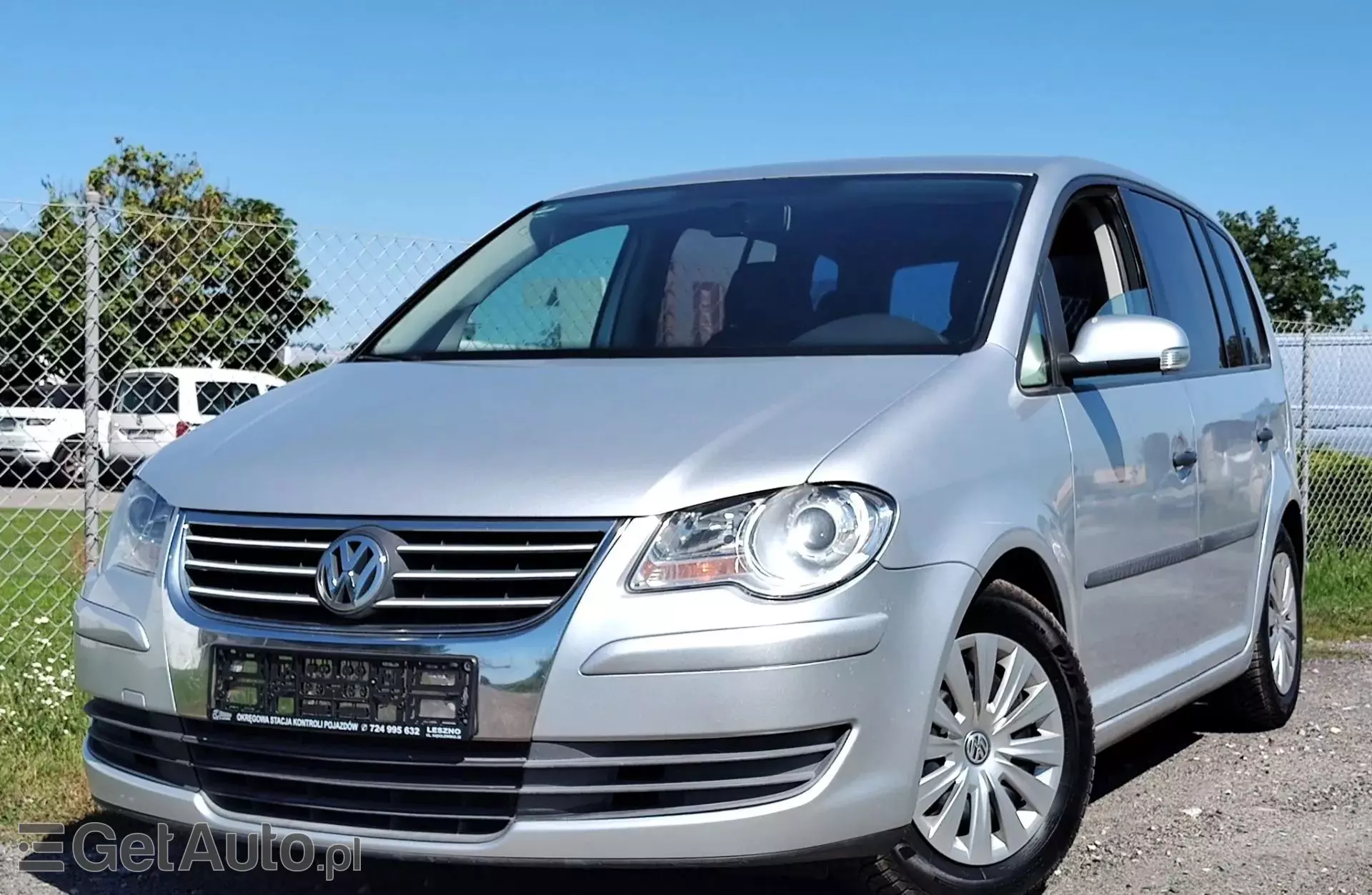 VOLKSWAGEN Touran 