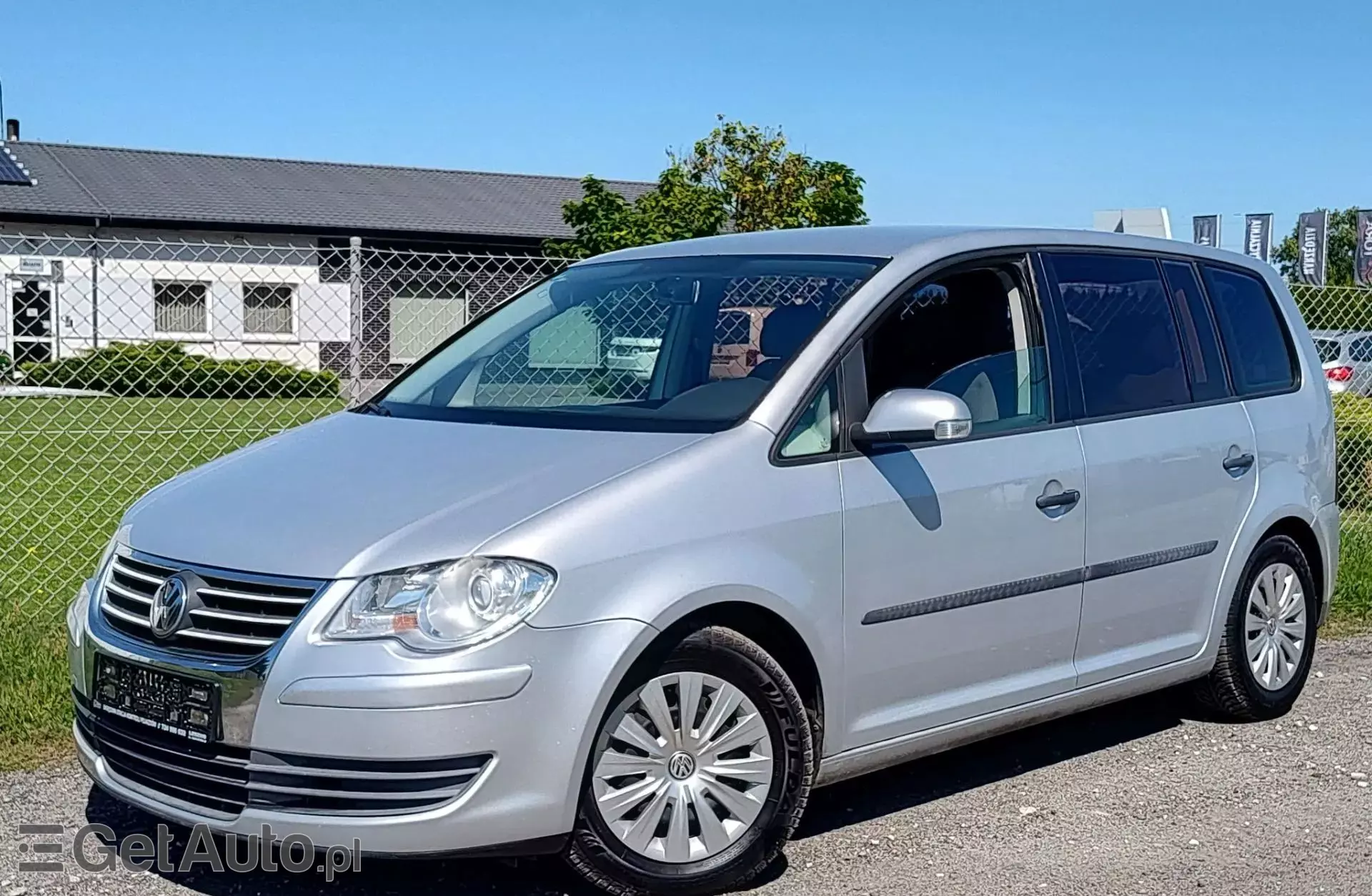 VOLKSWAGEN Touran 