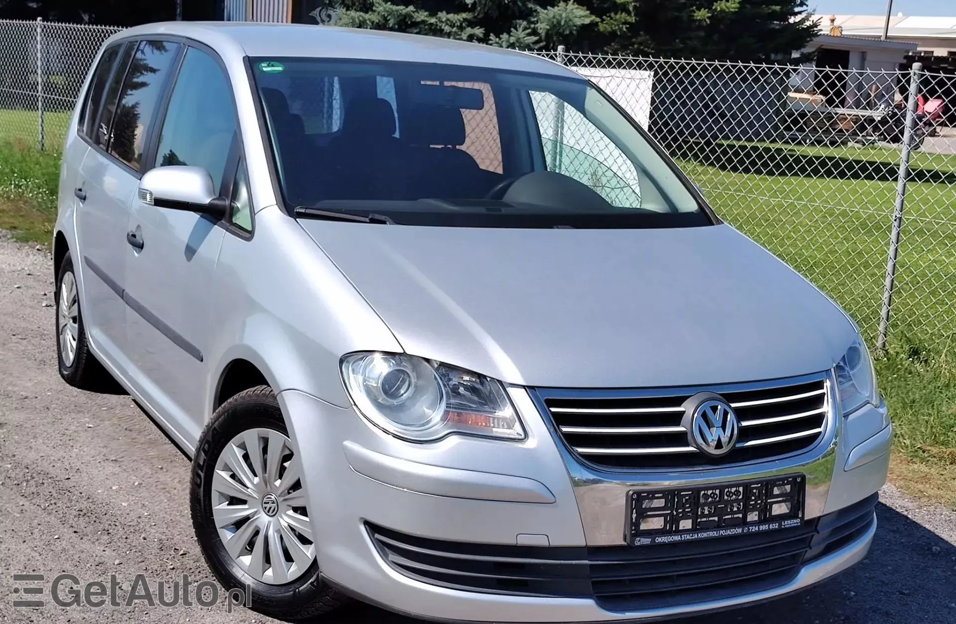 VOLKSWAGEN Touran 