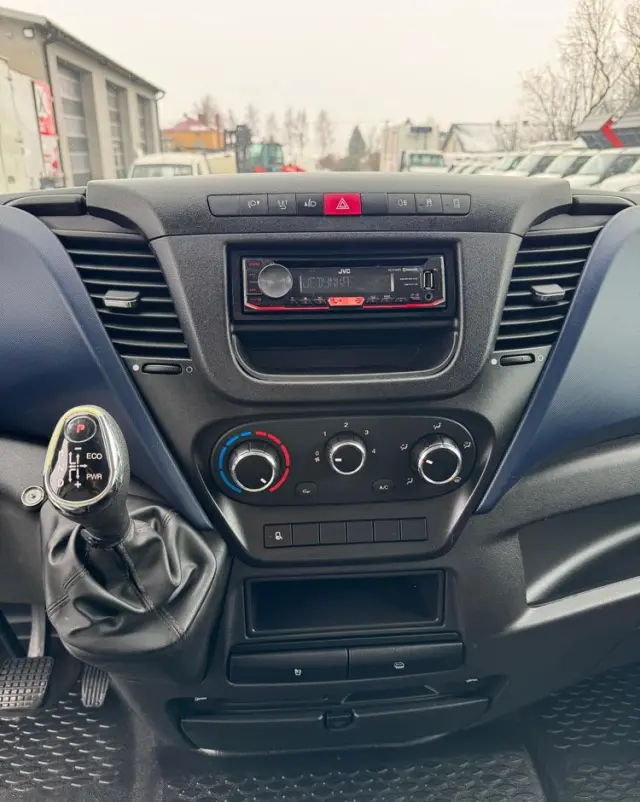 IVECO DAILY 35S14,35S15,35S16,35S17, IZOTERMA 7 Euro palet KILKA SZTUK 