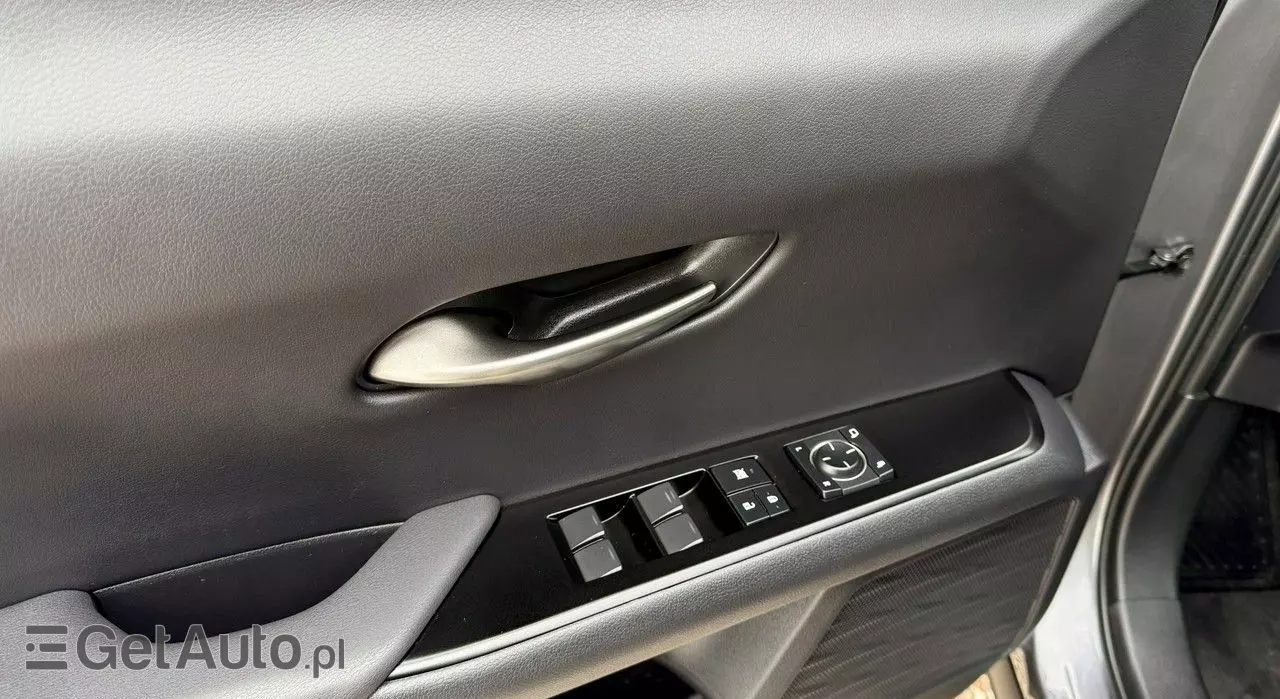 LEXUS UX 250h Elegance 2WD