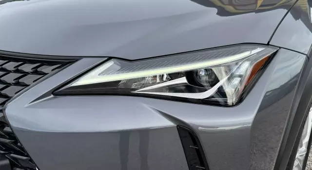 LEXUS UX 250h Elegance 2WD