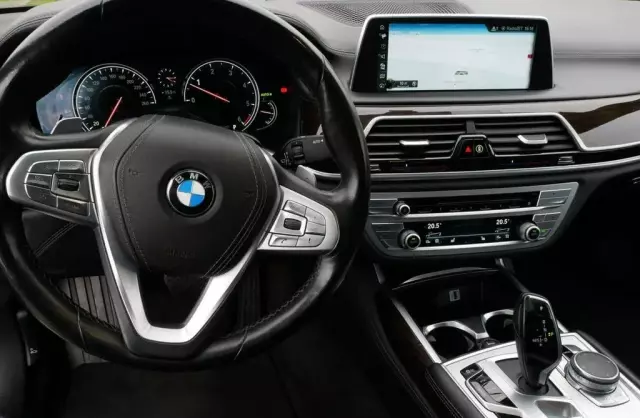 BMW Seria 7 